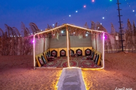 مخيم الصحراء, مخيمات فخمة