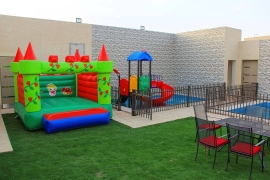 نطيطة مجانية لكل شاليه 