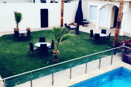 شاليهات الرمال - شاليه سولار - مسبح