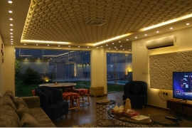 صالة كبيرة واثاث فخم