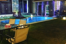 شاليه فخم من شاليهات نمار - مسبح وحديقة