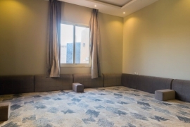 مجلس ارضي للرجال - شاليه ليوان