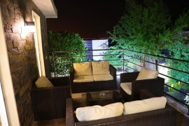 جلسة مطلة - تراس شاليه الوارقة - لانتانا