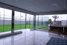 اطلاله الصالة على المسطحات الخضراء