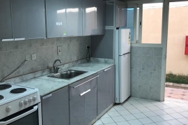 مطبخ الشاليه مجهز 