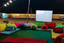 جلسة شتوية بالمخيم وبروجكتر