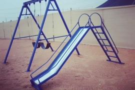 العاب مراجيح وزحليقة في مخيم الشتاء بالرياض