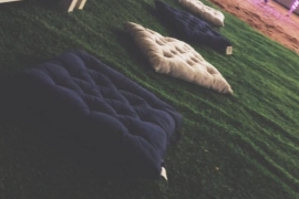 جلسة خارجية شوية مع بروجكتر