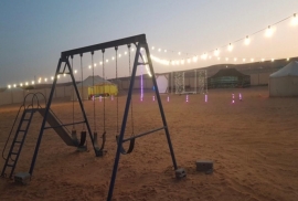 مراجيح والعاب اطفال في مخيم رويال