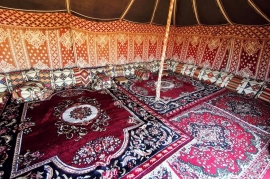 مخيم ليالي البر, مخيمات قريبة