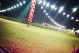 مخيم ألوان , مخيمات قريبة وفخمة