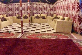 خيمة اضافية بمجلس كنب