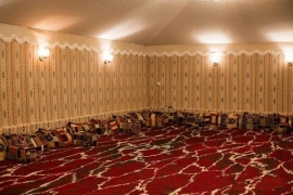 خيمة ملكية في مخيم ملاذ